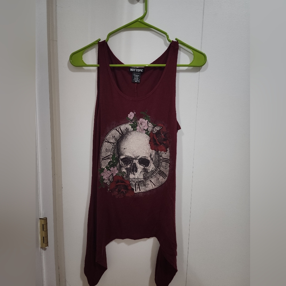Hot Topic skull tank top